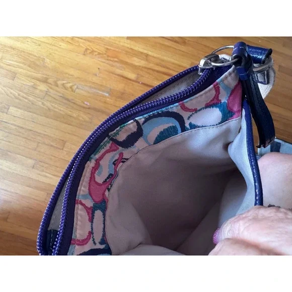 AUTHENTIC COACH IKAT SIGNATURE SWINGPACK MESSENGER CROSSBODY PASTEL‎